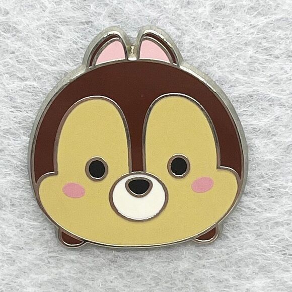 🔮5/$25 Disney Chip‎ 'n' Dale Chip Tsum Tsum Pin - Picture 1 of 2